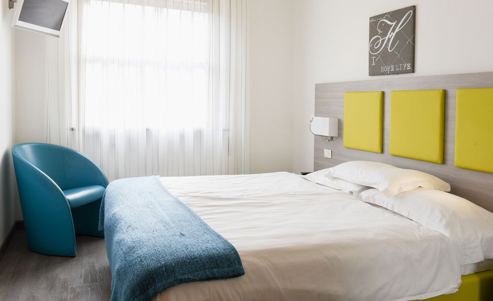 Hotel Velora 3 Stelle - Riva del Garda - Garda Trentino - Trentino - Balinot (Ideale per 1 o 2 persone)