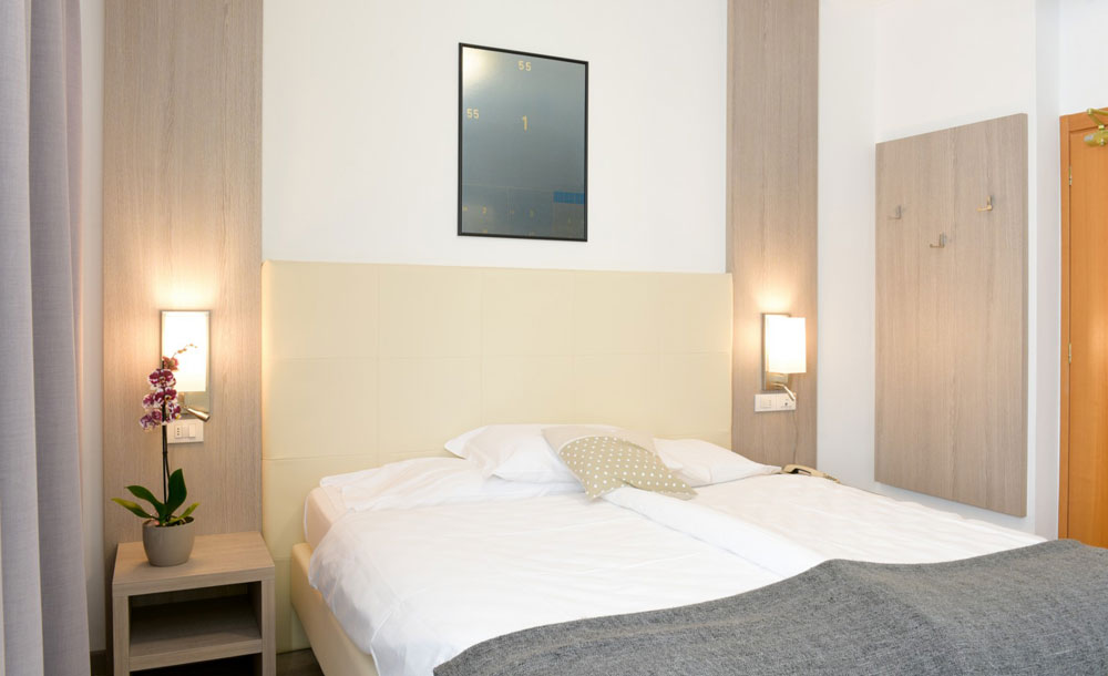 Hotel Velora 3 Stelle - Riva del Garda - Garda Trentino - Trentino - Ora (Ideale per 4 persone)